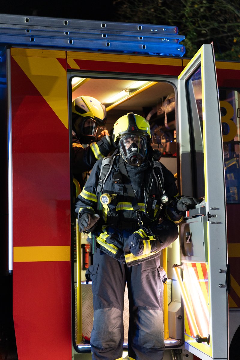 Im Blaulichtbereich – Pressefotograf Blaulicht NB Autofokus