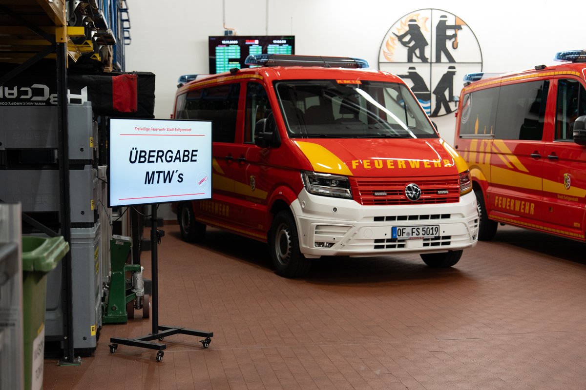 Im Blaulichtbereich – Pressefotograf Blaulicht NB Autofokus